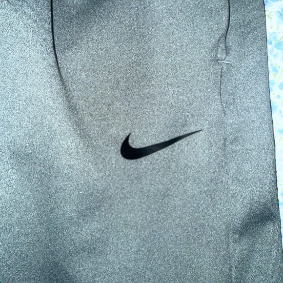 Nike Gray Joggers - Picture 2 of 4